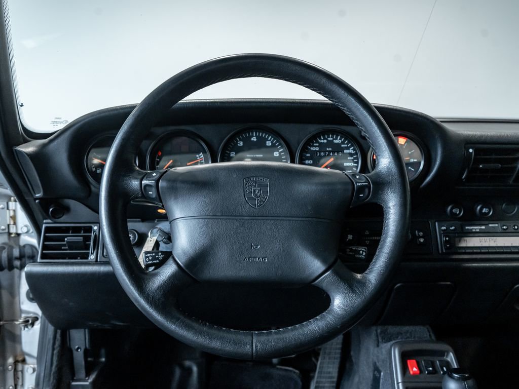 Used 1997 Porsche 911 Carrera RWD image 17