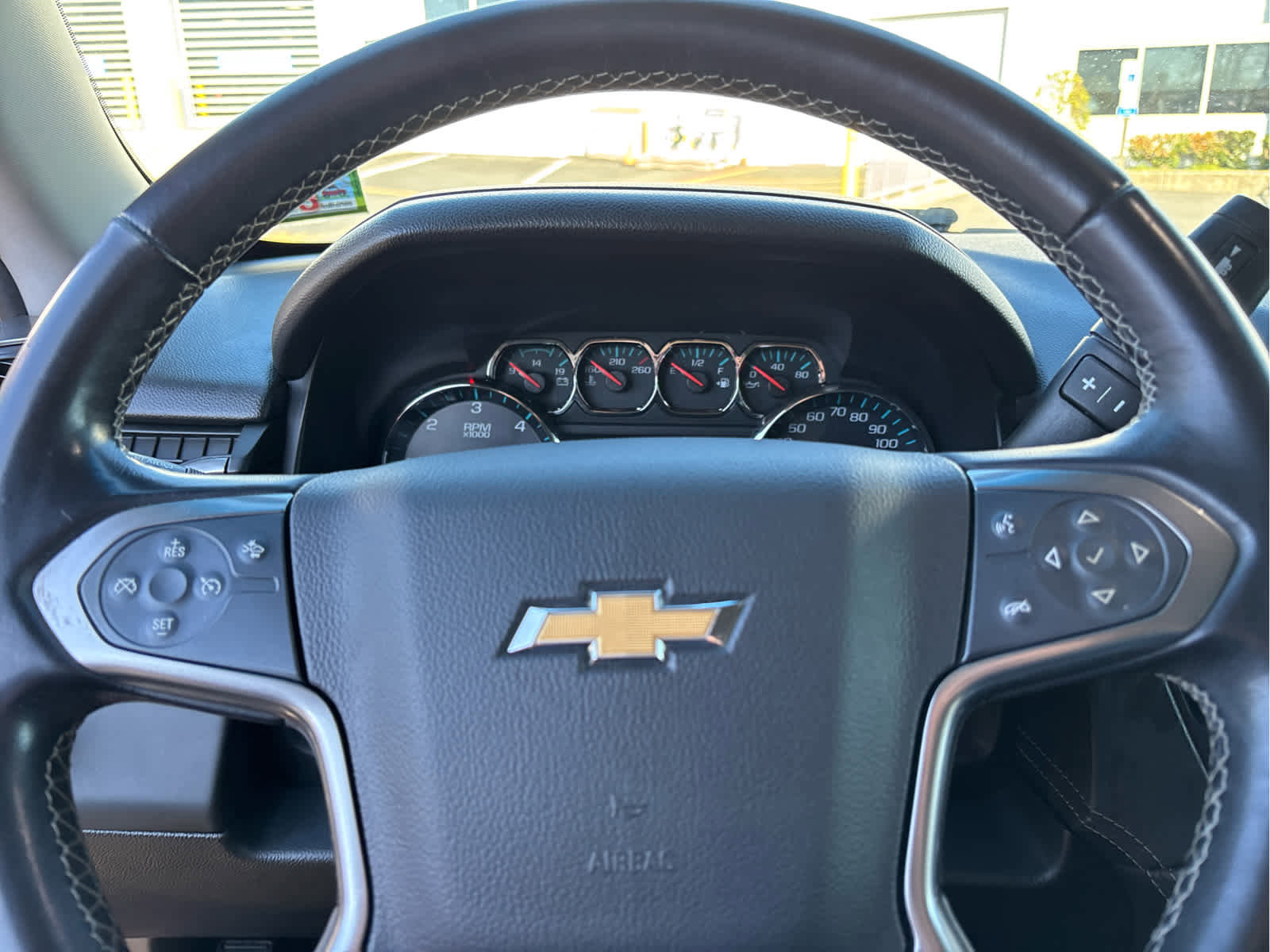 Used 2019 Chevrolet Tahoe LS w/ Enhanced Driver Alert Package AWD/4WD image 10