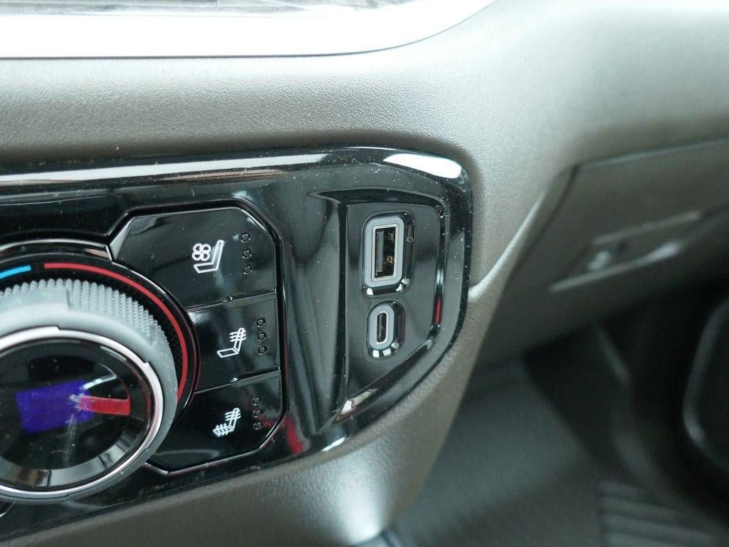 New 2026 Chevrolet Silverado 1500 LTZ w/ LTZ Premium Package AWD/4WD image 27