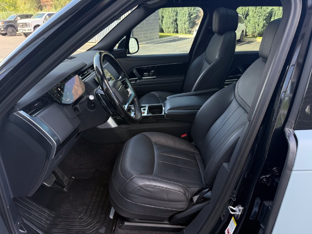 Used 2023 Land Rover Range Rover SE AWD/4WD image 18