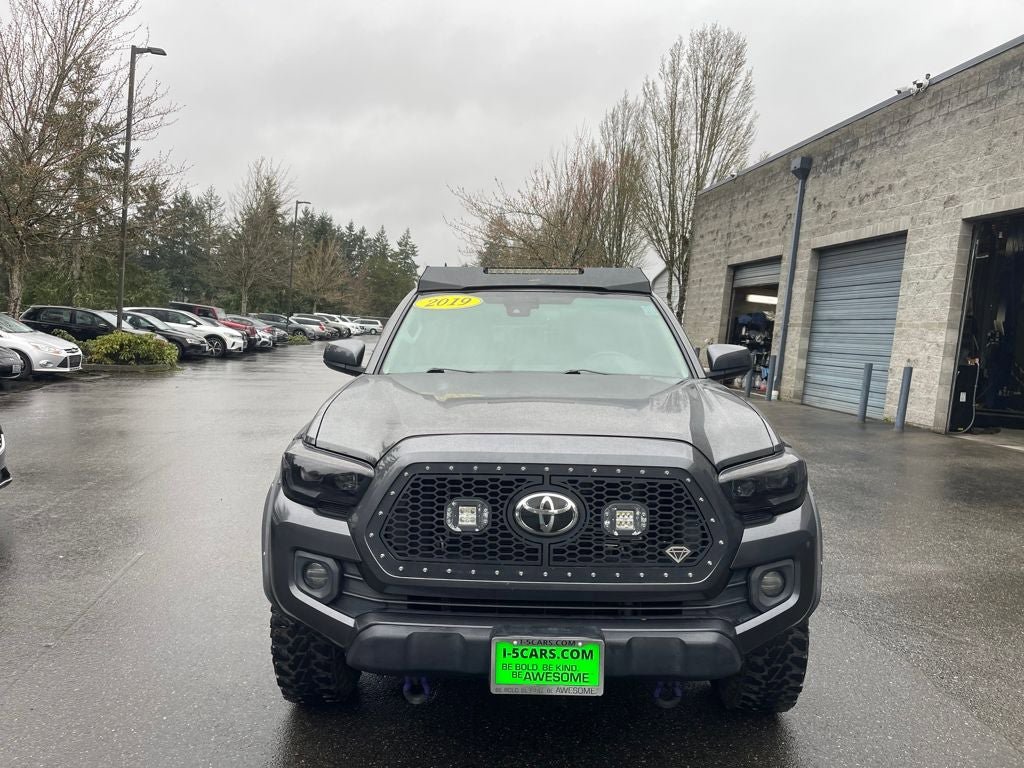 Used 2019 Toyota Tacoma SR5 AWD/4WD image 11