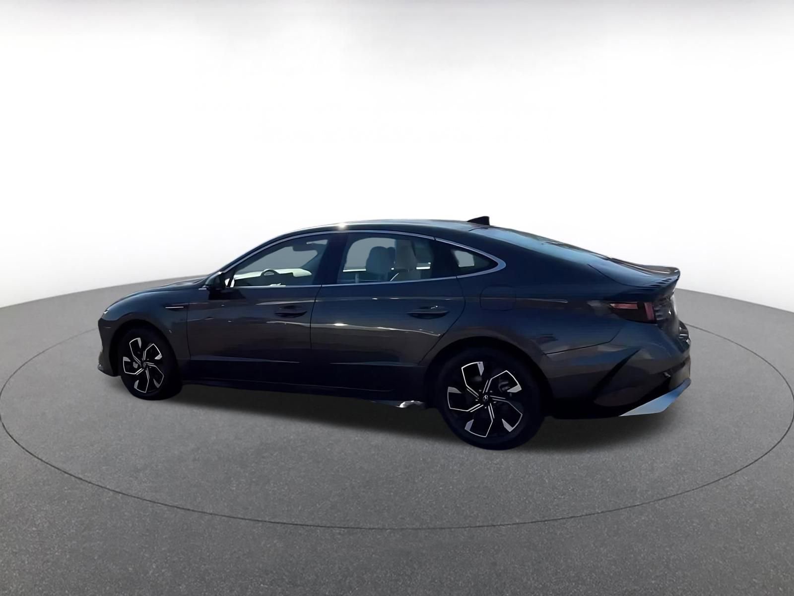 Used 2025 Hyundai Sonata SEL image 10