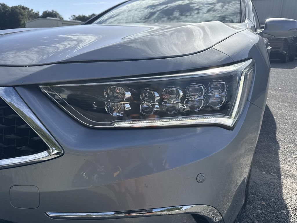 Used 2018 Acura RLX w/ Technology Package FWD image 9