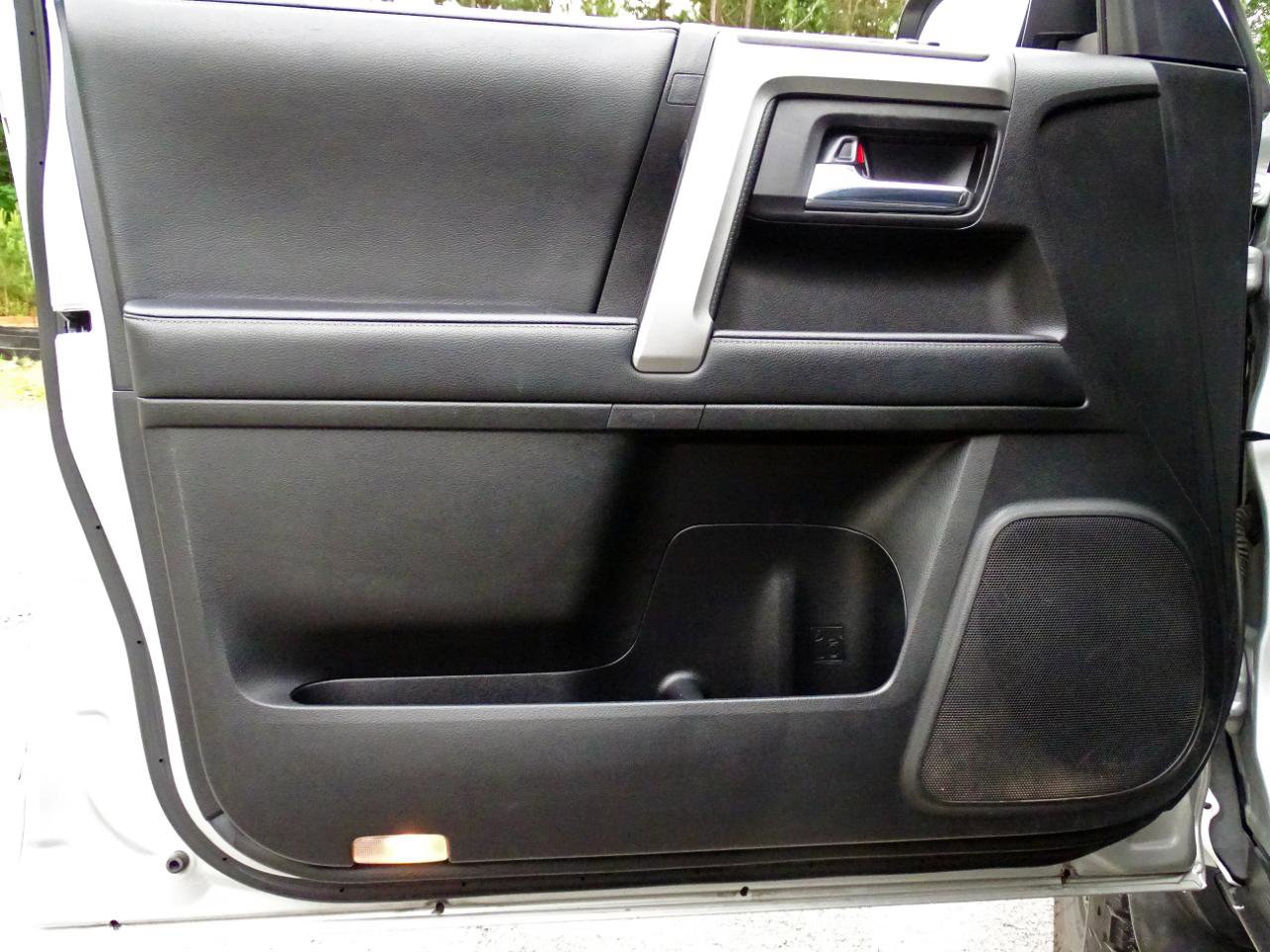 Used 2021 Toyota 4Runner SR5 Premium w/ Moonroof Package RWD image 21