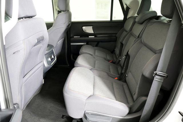 Used 2025 Ford Expedition Active image 20