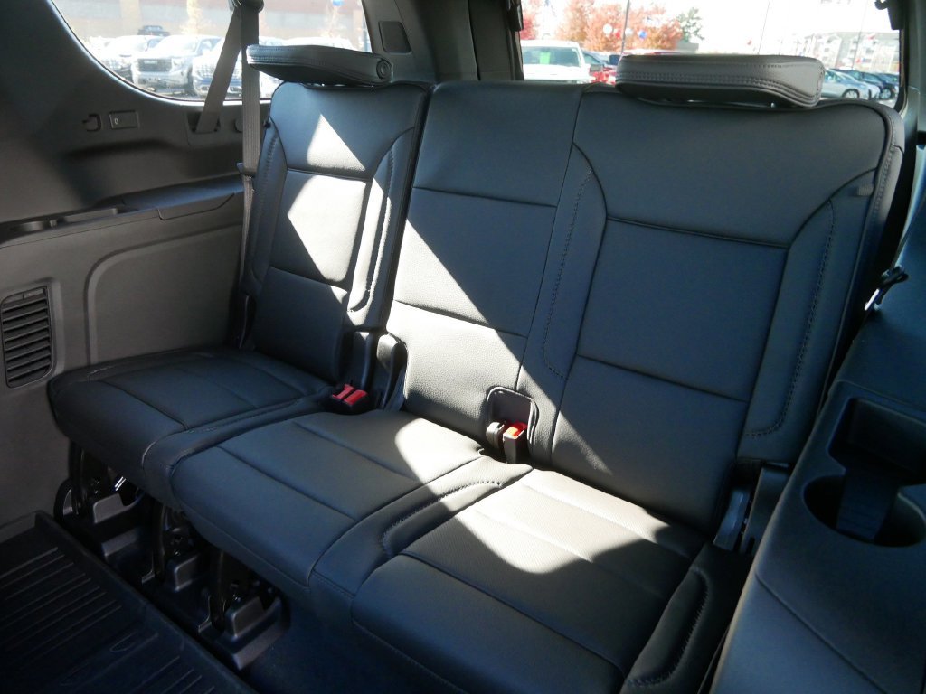 New 2026 GMC Yukon XL Denali w/ Sun & Power Step Package AWD/4WD image 17