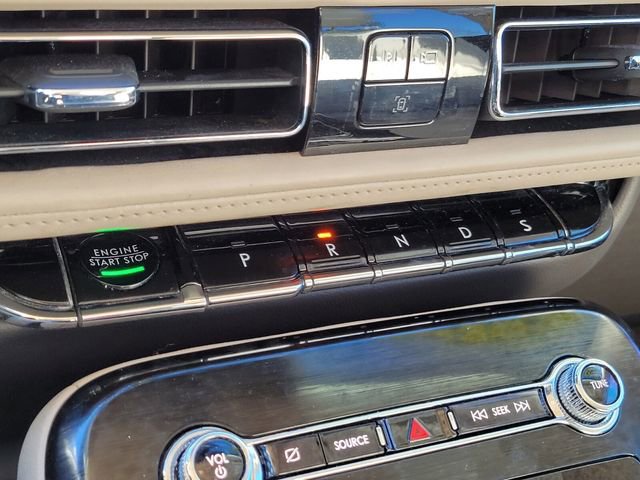 Used 2021 Lincoln Nautilus FWD image 26