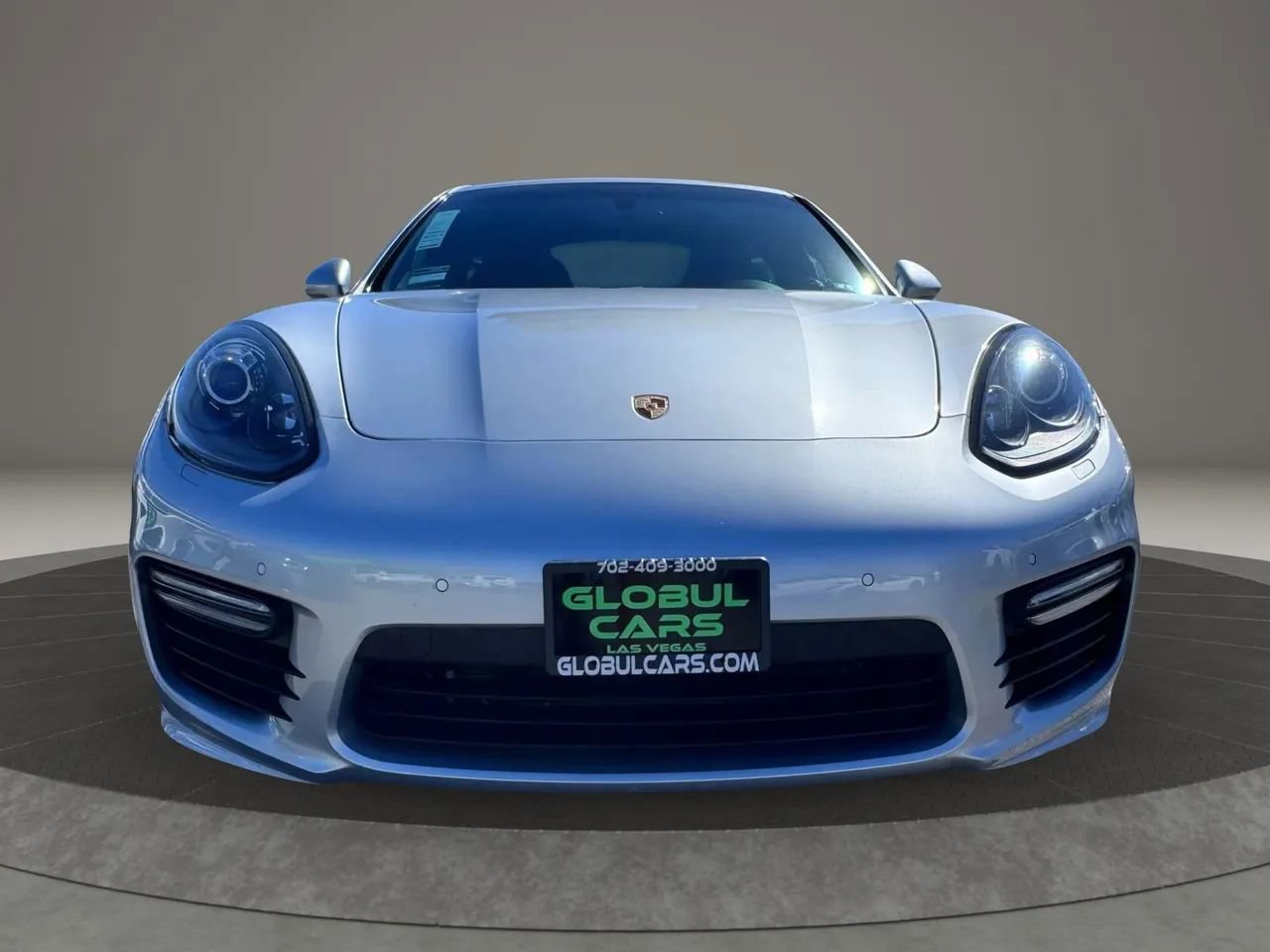 Used 2016 Porsche Panamera GTS image 3