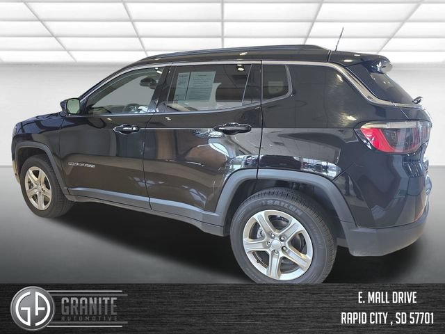 Used 2024 Jeep Compass Latitude AWD/4WD image 4