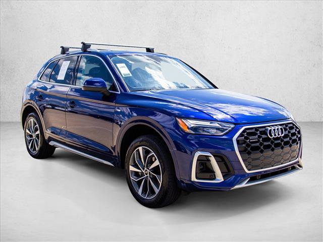 Used 2023 Audi Q5 2.0T Premium w/ Convenience Package AWD/4WD image 3