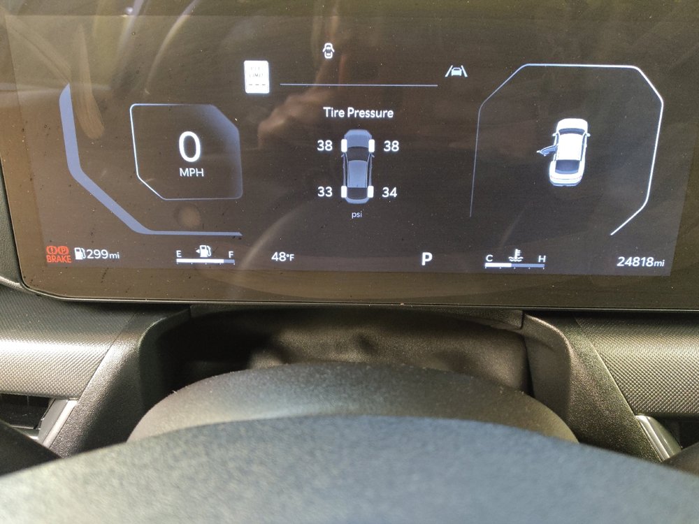 Used 2025 Kia K4 EX FWD image 23