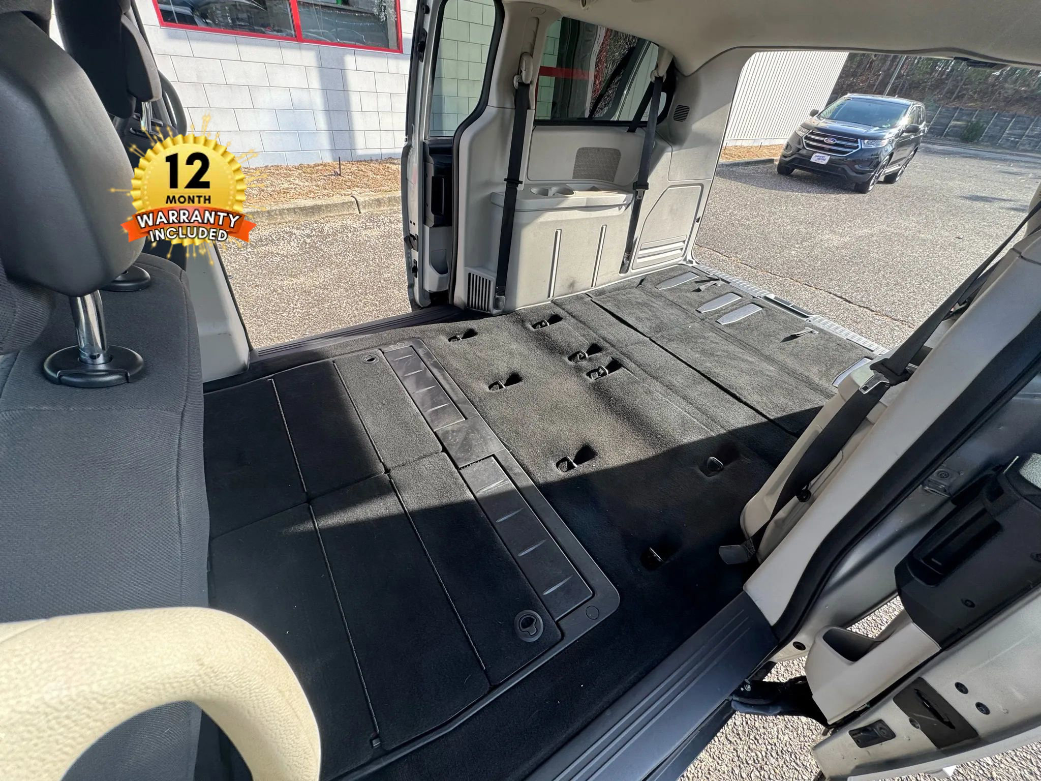 Used 2010 Dodge Grand Caravan SE w/ Climate Group image 21