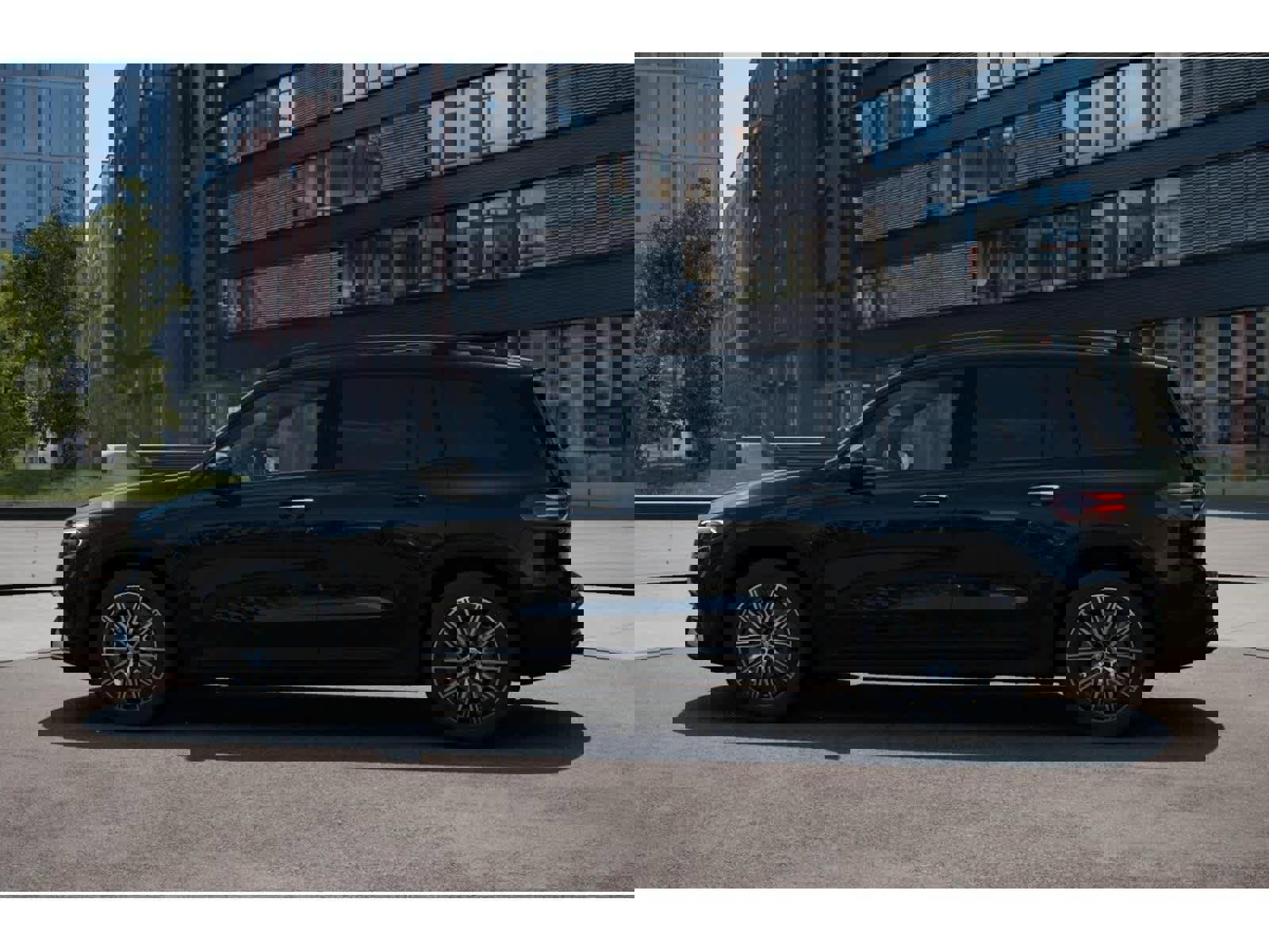 Used 2024 Mercedes-Benz EQB 350 4MATIC SUV image 60