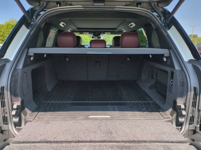 New 2026 Land Rover Range Rover SE AWD/4WD image 16