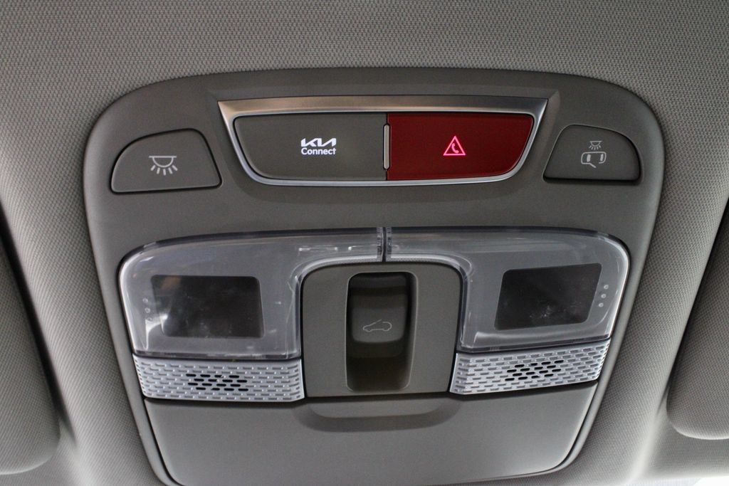 Used 2025 Kia Telluride S AWD/4WD image 33