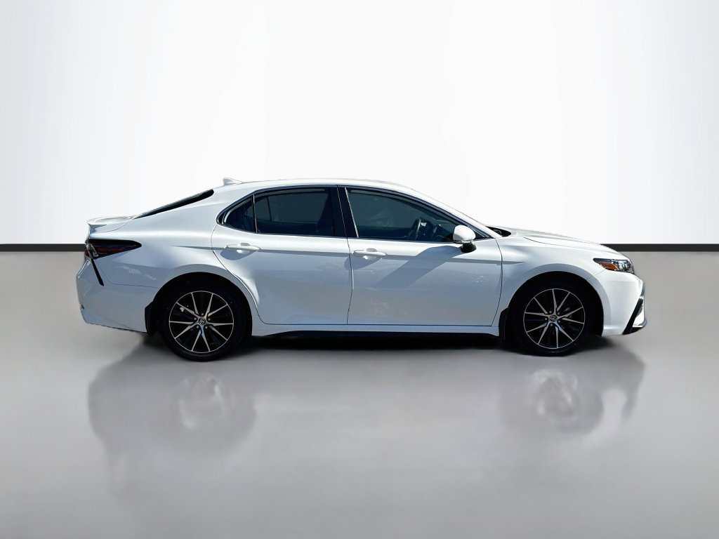 Used 2024 Toyota Camry SE w/ Blackout Package (TMS) FWD image 8
