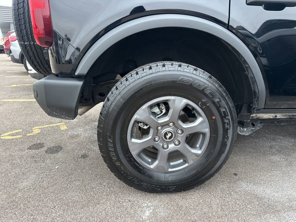 Used 2025 Ford Bronco Big Bend image 7