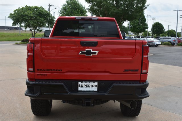 New 2026 Chevrolet Silverado 2500 ZR2 w/ LPO, Dark Essentials Package AWD/4WD image 6