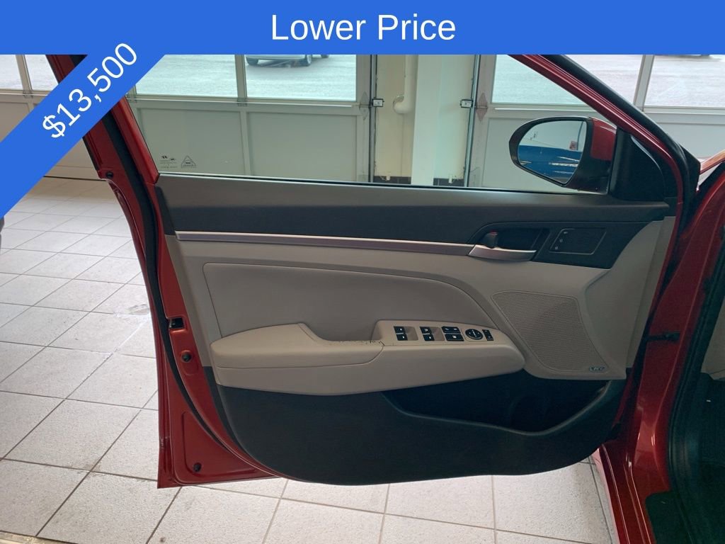 Used 2019 Hyundai Elantra Limited w/ Ultimate Package 02 image 3