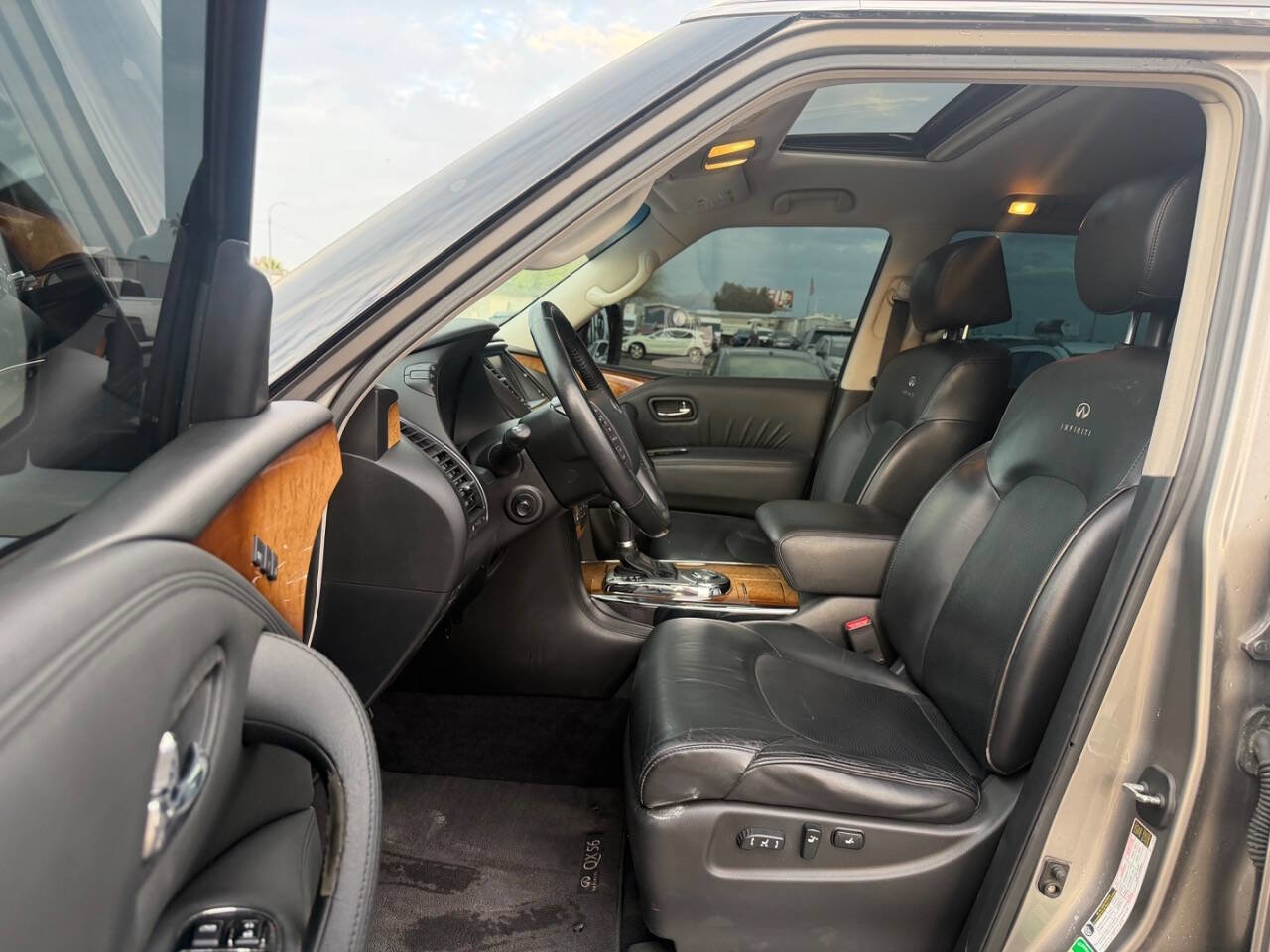 Used 2012 INFINITI QX56 2WD w/ Theater Pkg image 13