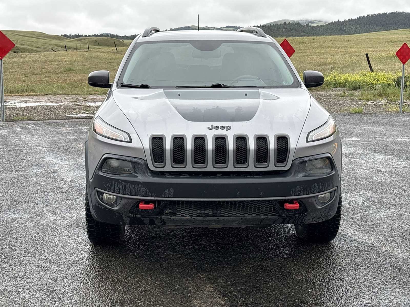Used 2017 Jeep Cherokee Trailhawk w/ Trailer Tow Group AWD/4WD image 10