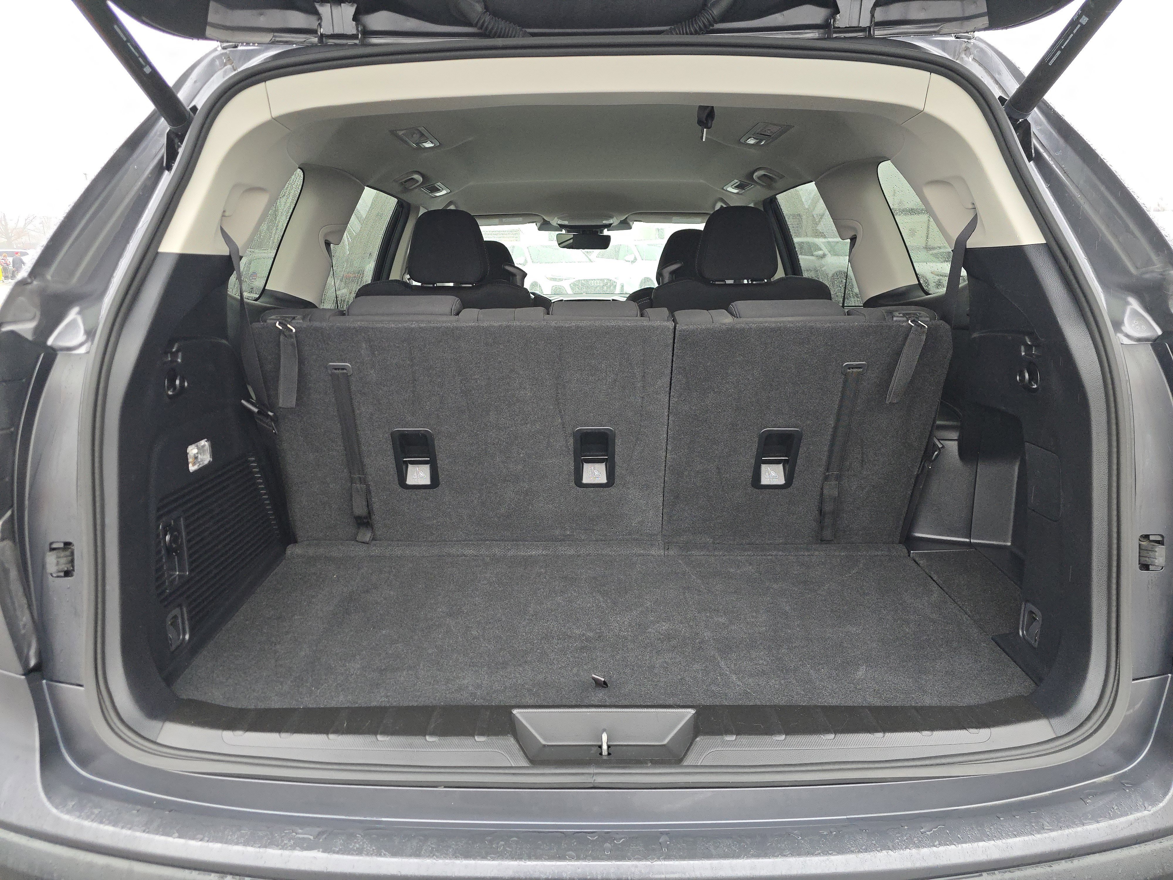 Certified 2024 Subaru Ascent Premium w/ Convenience Package image 15