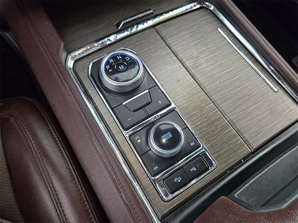 Used 2022 Ford Expedition Limited image 24