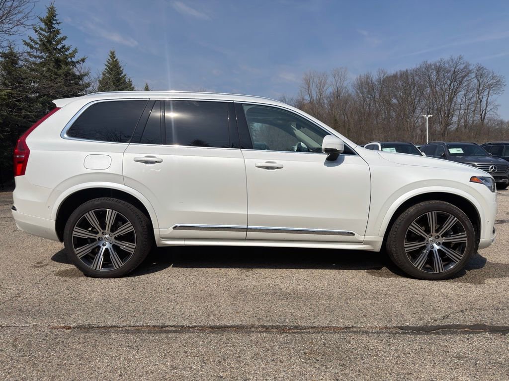 Used 2024 Volvo XC90 T8 Ultimate w/ Lounge Package image 8