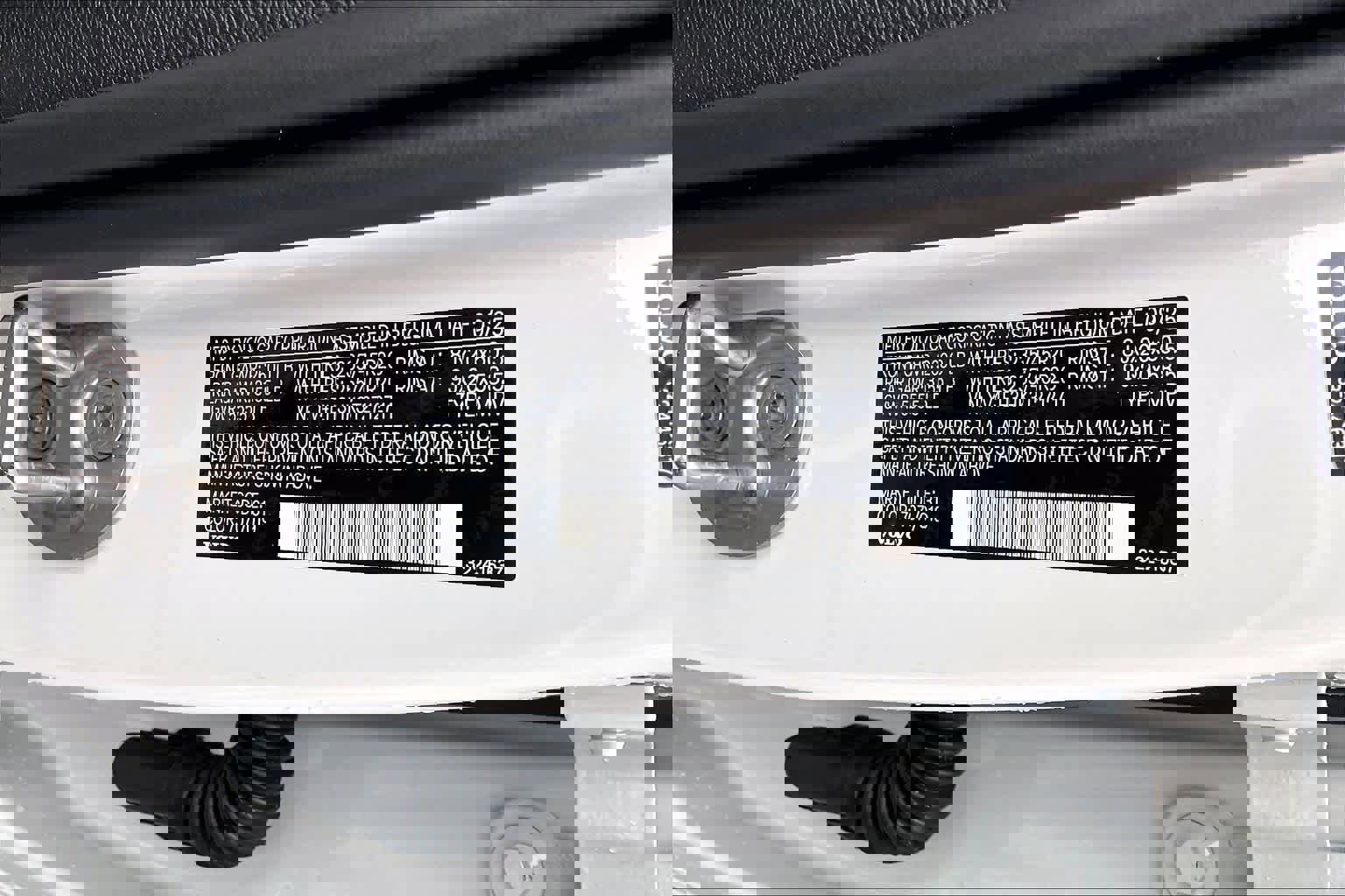 New 2026 Volvo EX40 Plus w/ Climate Package image 36