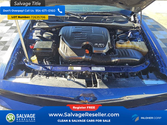 Used 2014 Dodge Challenger SXT RWD image 15