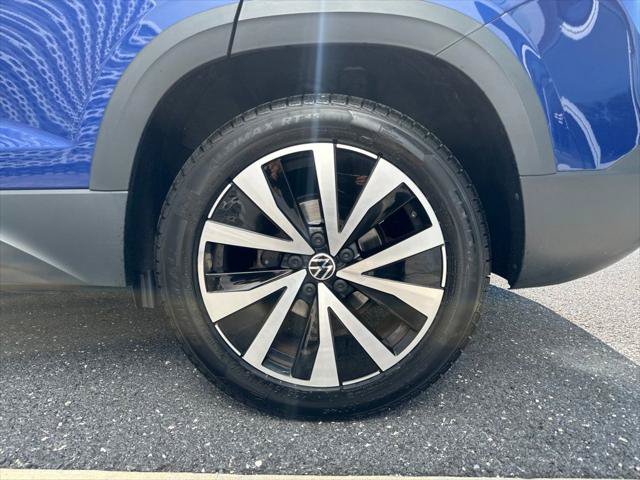 Used 2022 Volkswagen Taos SE AWD/4WD image 8