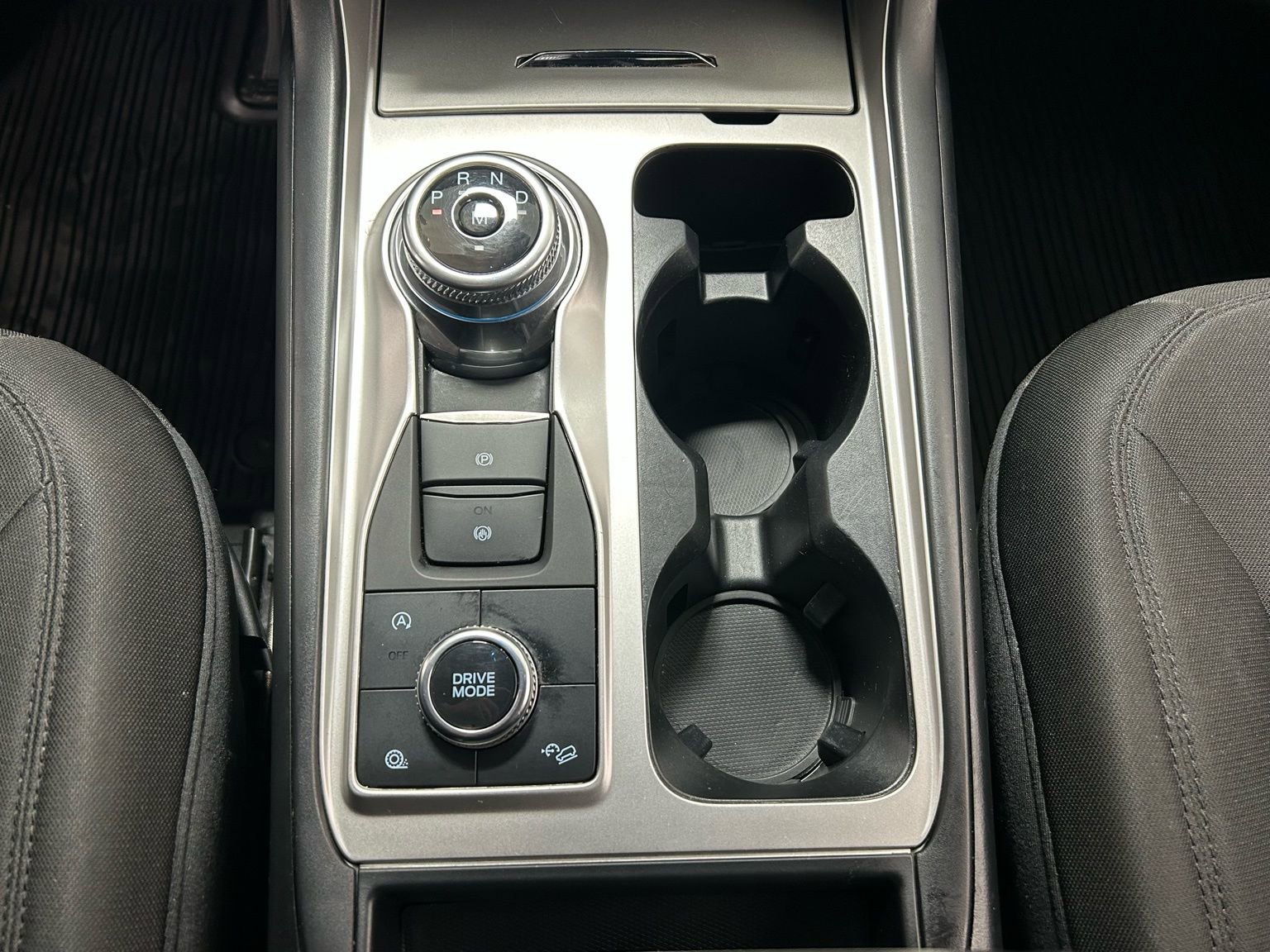 Used 2020 Ford Explorer XLT image 21