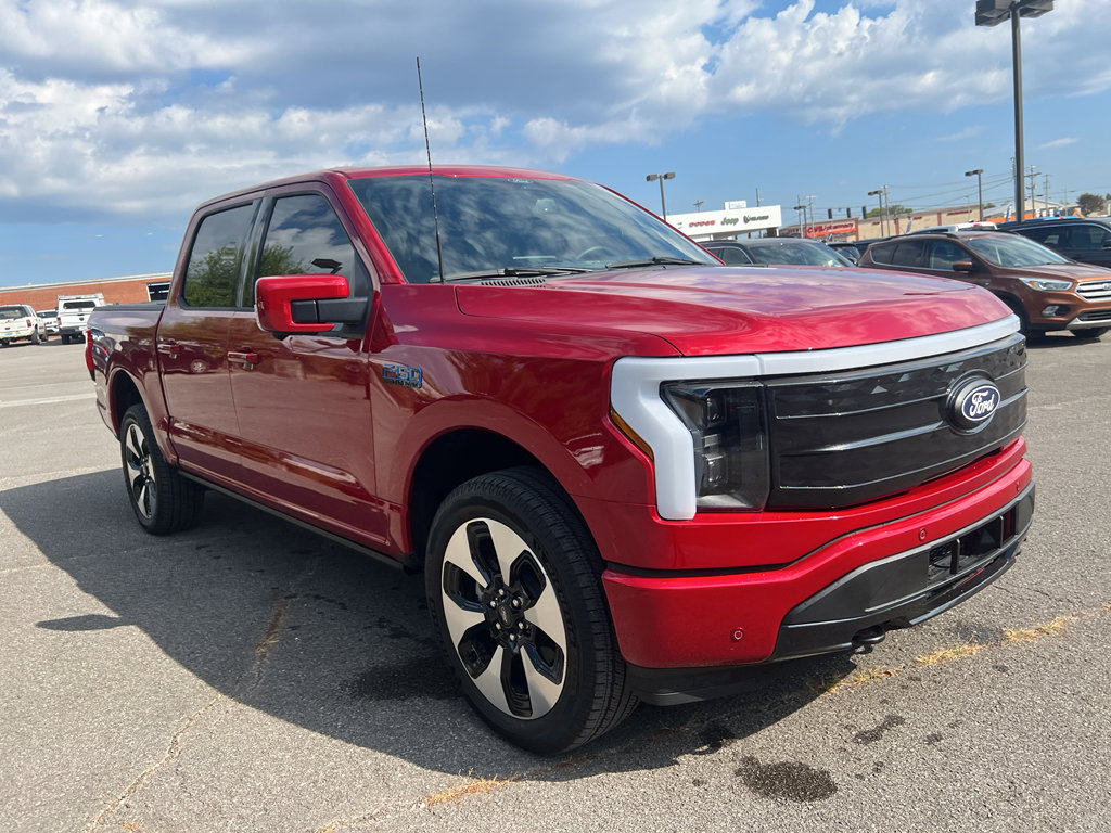 Used 2025 Ford F150 Lightning Platinum AWD/4WD image 3