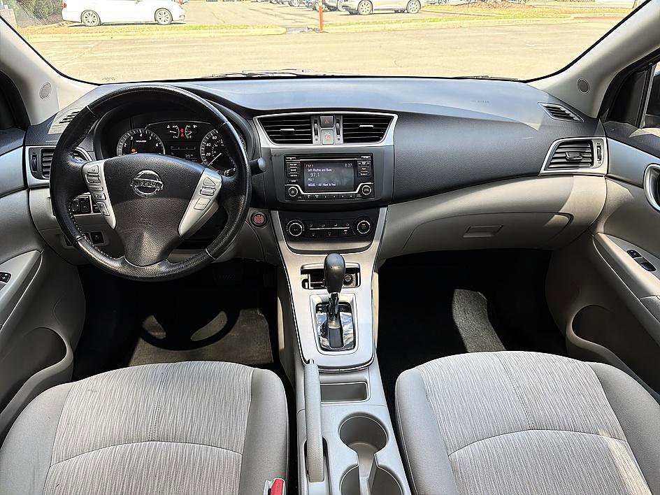 Used 2015 Nissan Sentra SV w/ Style Package image 18