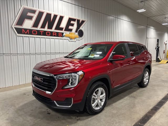 Used 2024 GMC Terrain SLE image 5