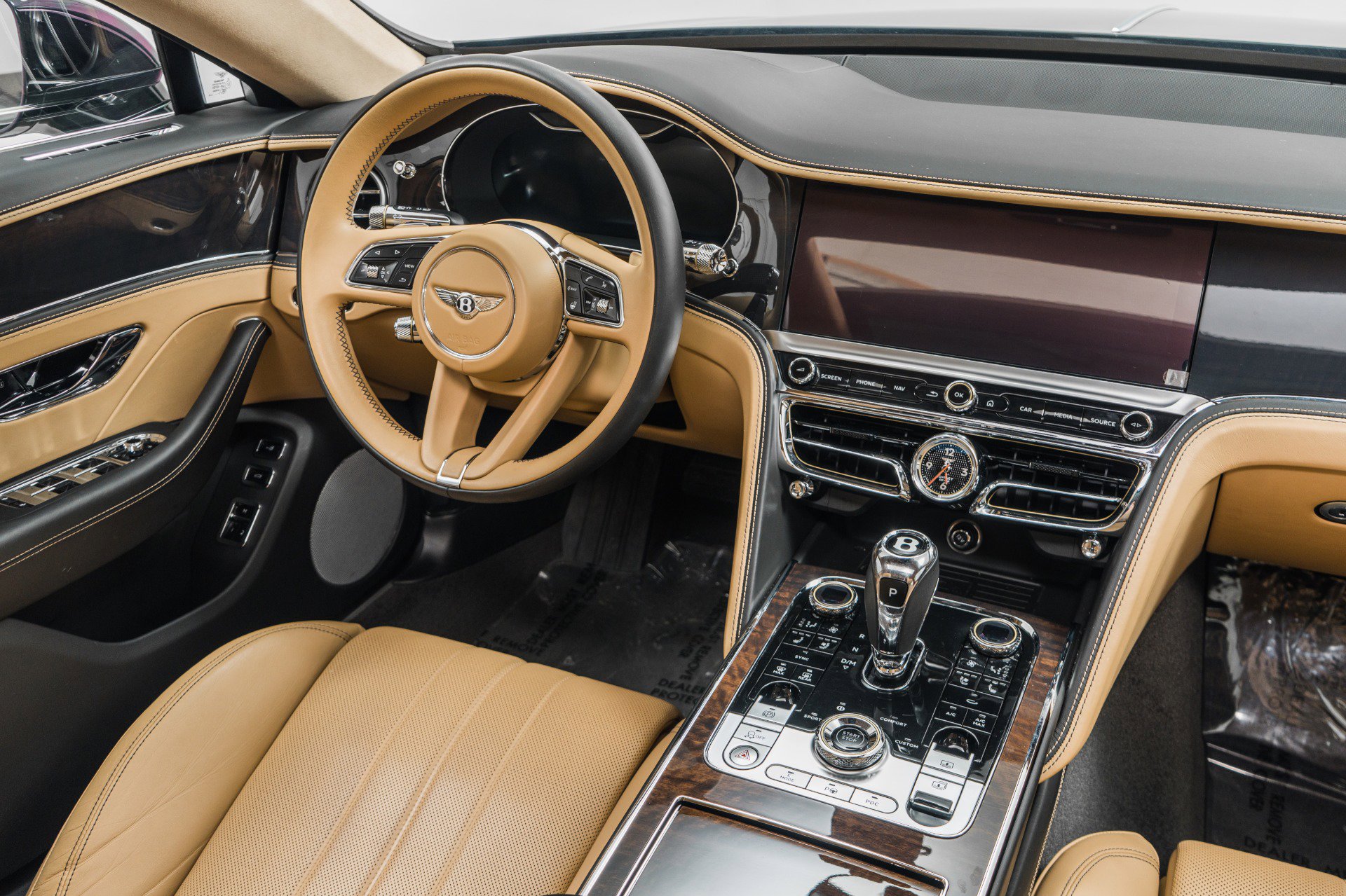 Used 2023 Bentley Flying Spur Plug-In Hybrid image 27