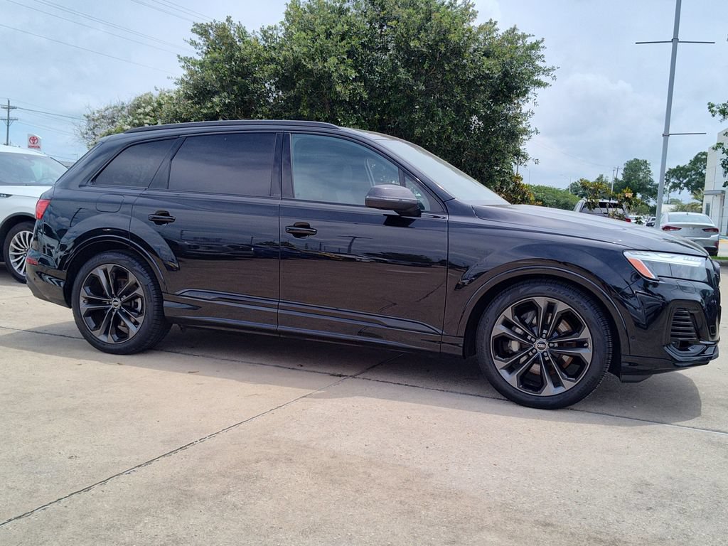 Used 2025 Audi Q7 3.0T Prestige w/ Prestige Package AWD/4WD image 16