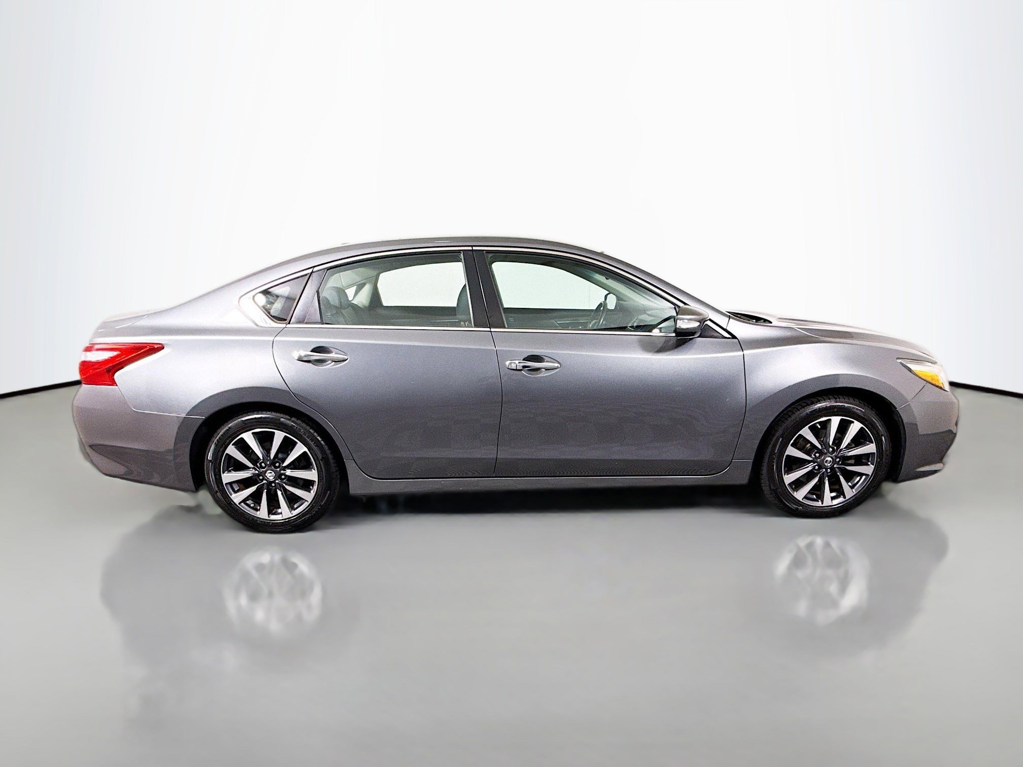 Used 2017 Nissan Altima 2.5 SL image 11