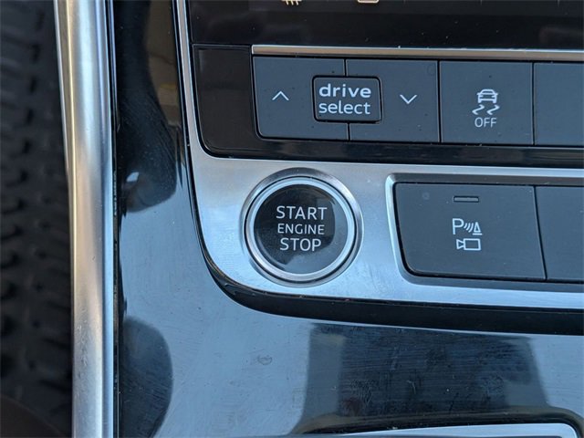 Used 2022 Audi Q8 Premium Plus w/ Premium Plus Package image 22