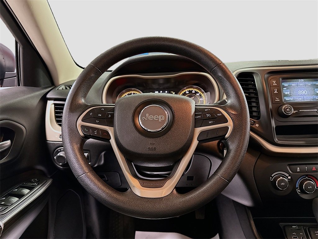 Used 2014 Jeep Cherokee Sport image 20