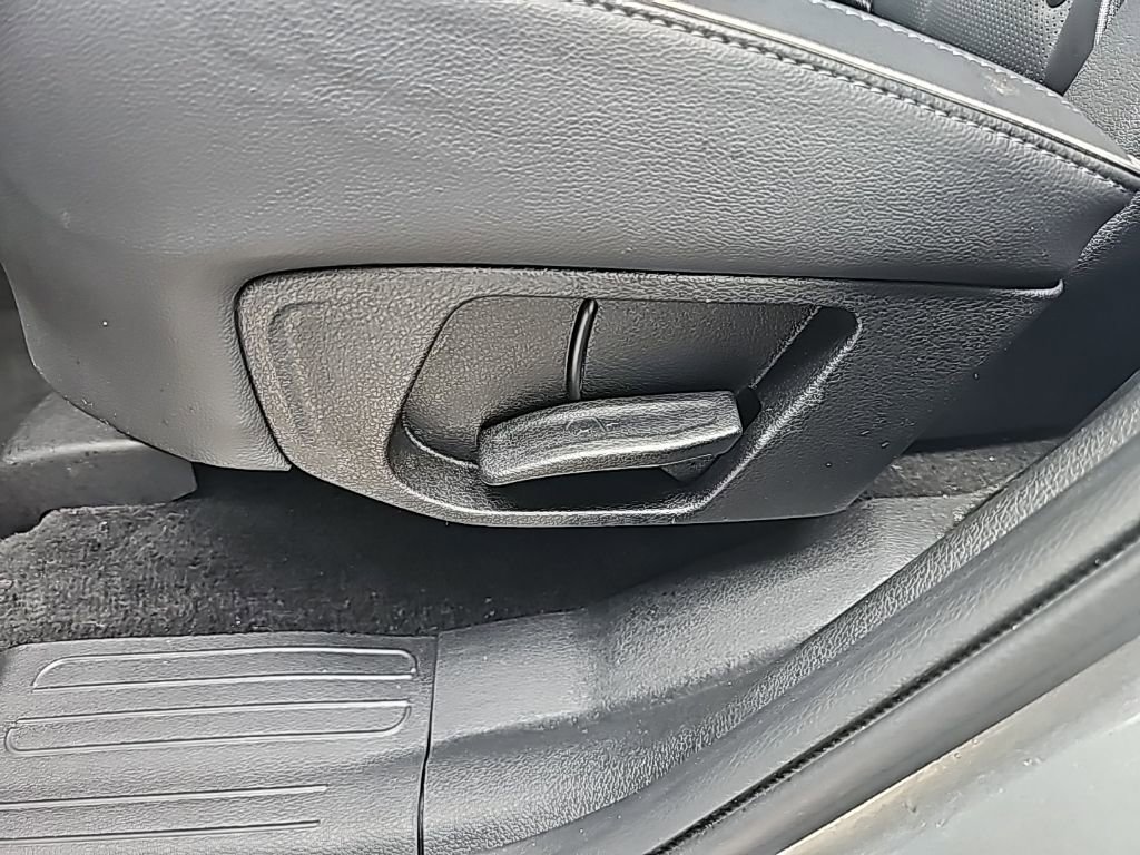 Certified 2023 Hyundai Santa Fe Limited AWD/4WD image 30