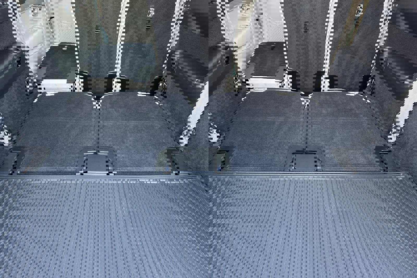 Certified 2023 Volvo XC90 B6 Plus w/ Protection Package Premier image 19