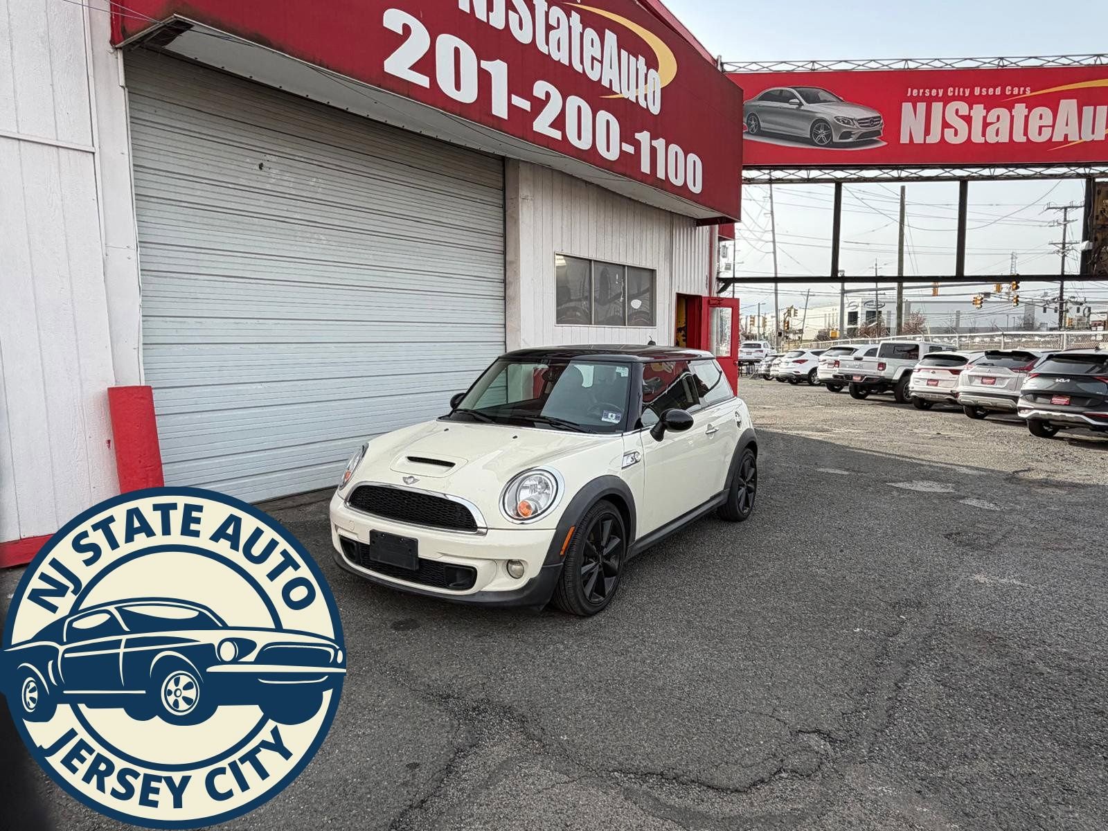 Used 2012 MINI Cooper S image 1