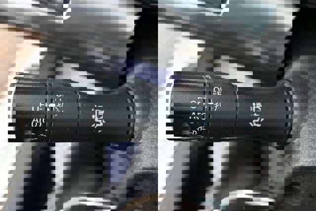 Used 2016 Nissan Maxima SR w/ Midnight Edition image 39