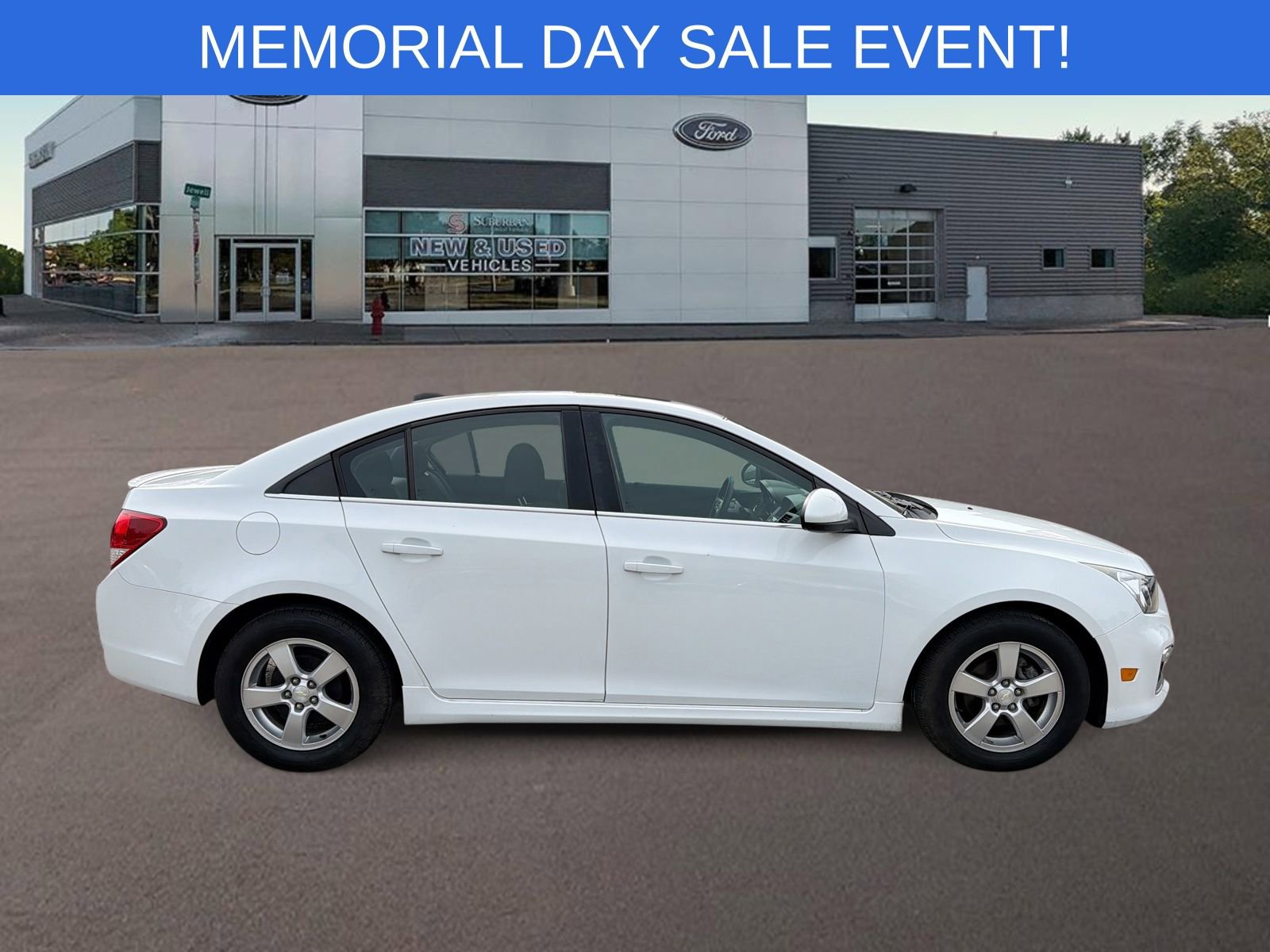 Used 2016 Chevrolet Cruze LT w/ Sun And Sound Package FWD image 12