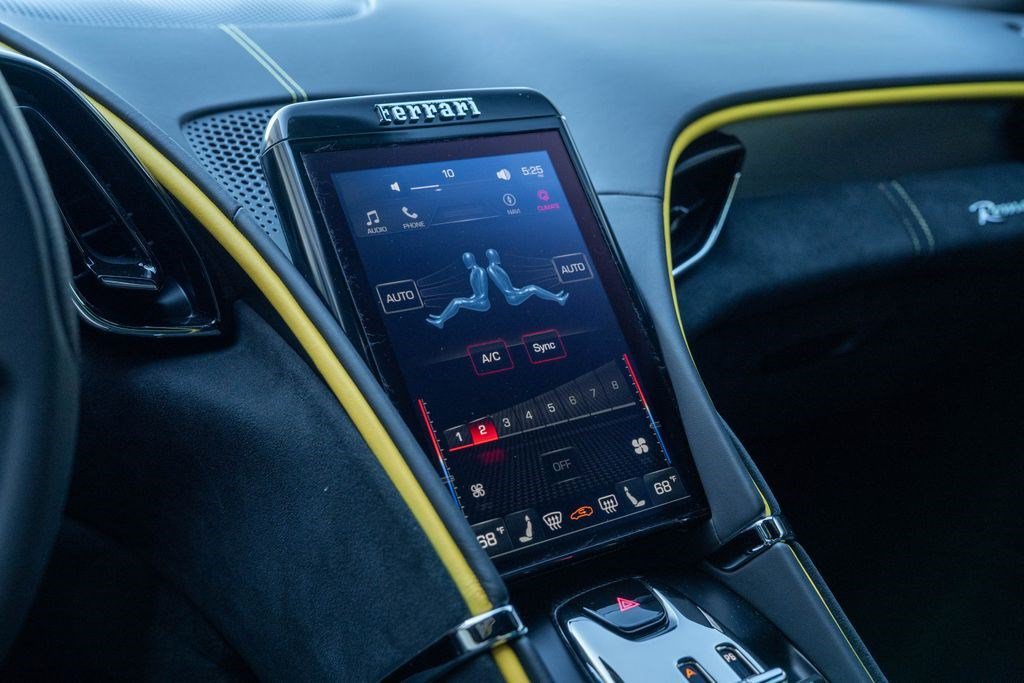 Used 2022 Ferrari Roma RWD image 41