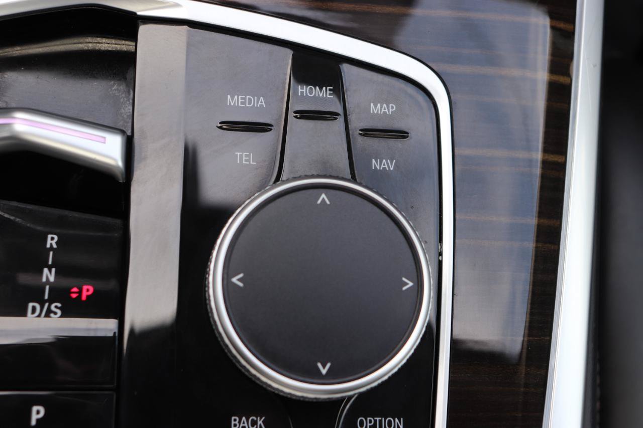 Used 2025 BMW X7 xDrive40i AWD/4WD image 60