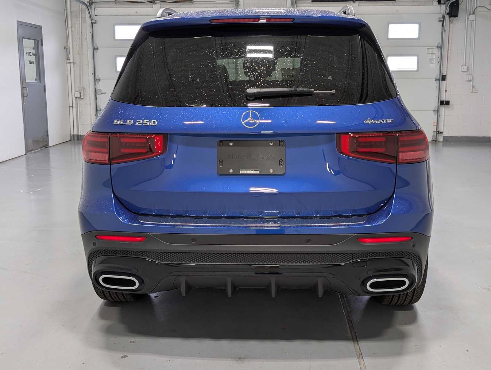 New 2026 Mercedes-Benz GLB 250 4MATIC image 8
