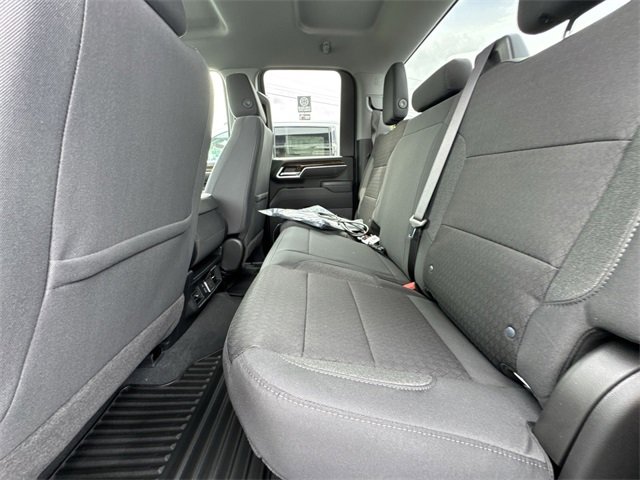 New 2026 GMC Sierra 2500 SLE image 9
