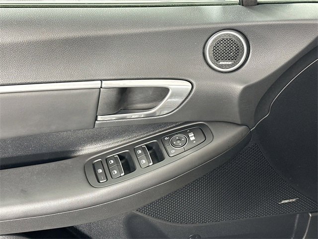Used 2022 Hyundai Sonata SEL w/ Cargo Package image 18